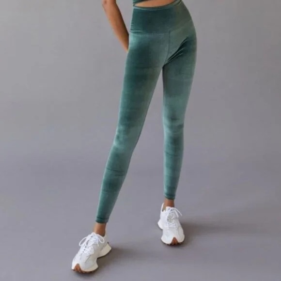 Beyond Yoga Velvet Velour Motion High Waisted Midi Legging 33531 - Picture 1 of 16